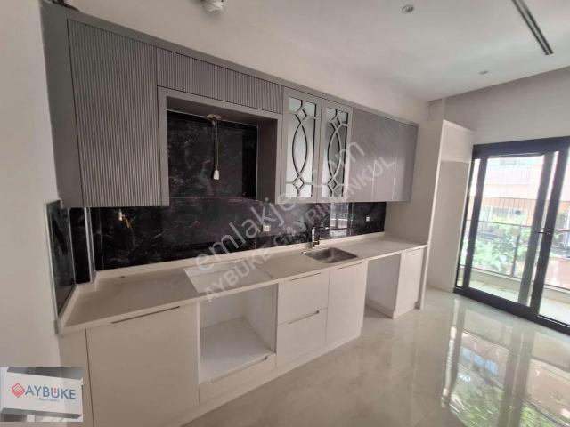 Fesleğen'de 130 M2 3+1 Lüks Daire