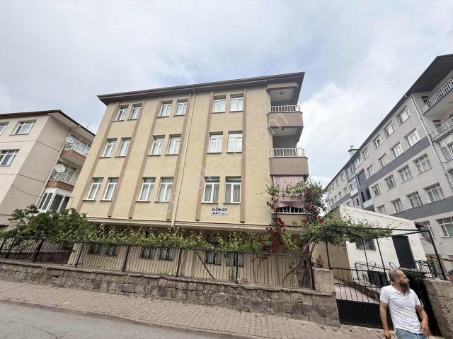 Fetanet Emlak'tan Mevlana Mah De İçi Yapılı 3+1 Kiilerlidaire