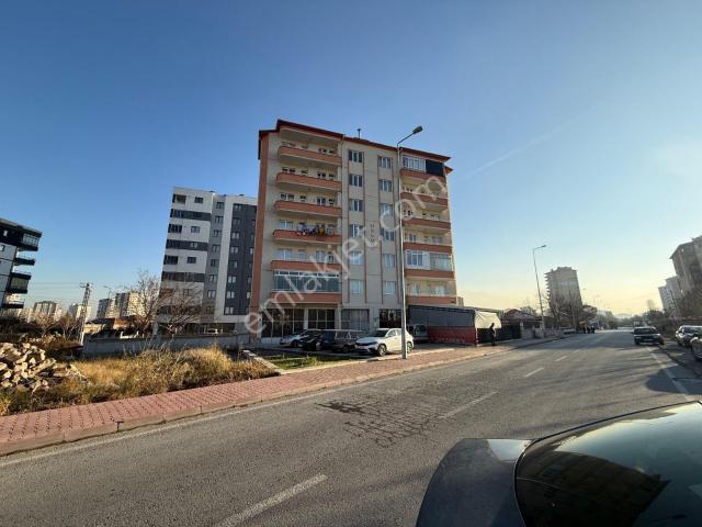 Fetanet Emlaktan Yeşil Mh.de Kombili Yüksek Krediye Uygun 3+1