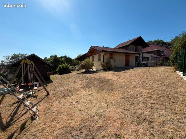 Féternes – Charmante maison de caractère au calme, à deux pas de la chapelle de Châteauvieux