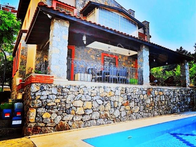 Fethiye Merkezde Manzaralı Taş Villa & Dev Yatırım Fırsatı!