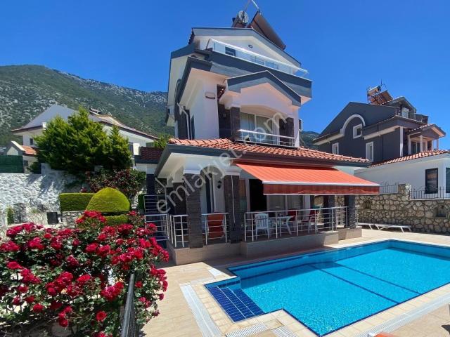 Fethiye Ovacik'ta Satılık Müstakil 5+1 Villa