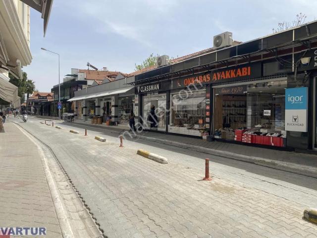 Fethiye Çarşı Da 380m2 Arsa İçerisinde Satılık 2 Dükkan