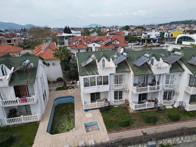 Fethiye' De Çok Merkezi Konumda Havuzlu Sitede 2+1 Satılık Daire
