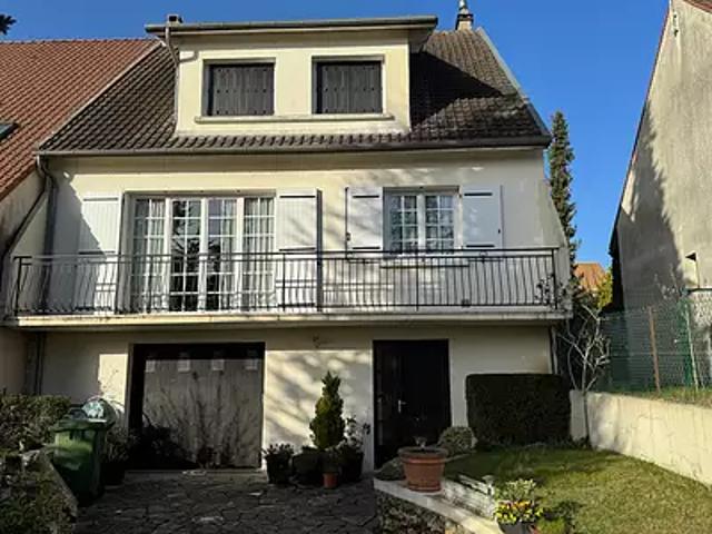Feucherolles 78810 Achat / Vente maison 5 pièces t5 au dernier étage cave