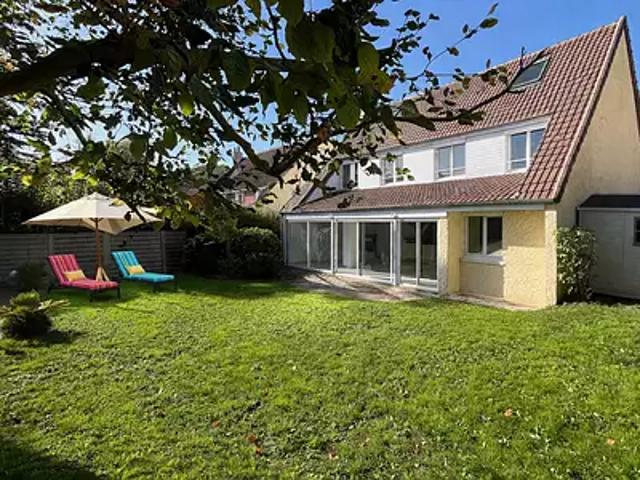 Feucherolles 78810 Achat / Vente maison 8 pièces t8 au dernier étage