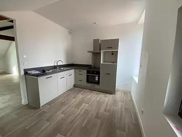 Feurs 42110 Location appartement 3 pièces t3 au dernier étage
