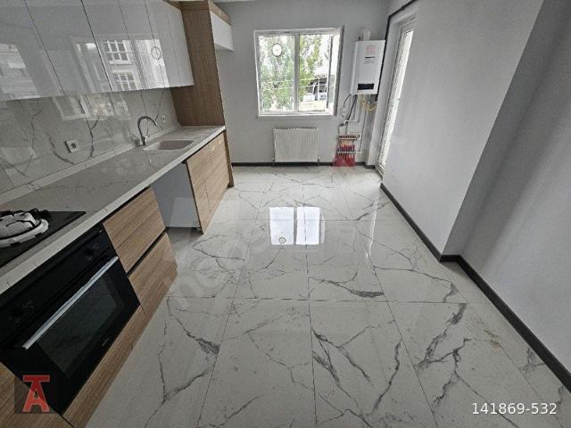 FEVZİ ÇAKMAK MAH. ARA KATTA SIFIR ASANSÖRLÜ 3+1 KİRALIK DAİRE