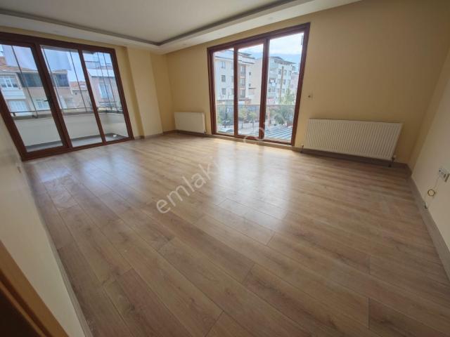 Fevziçakmak Mah Marmara Hastanesine Yakin 2+1 90m2 Banyo Wc Ayri