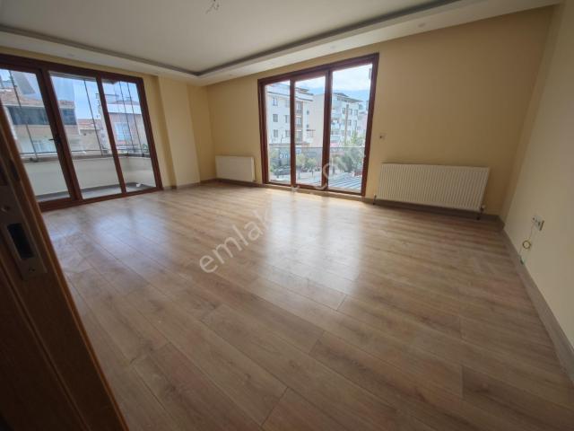 Fevziçakmak Mah Marmara Hastanesine Yakin 2.kat2+1 Banyo Wc Ayri