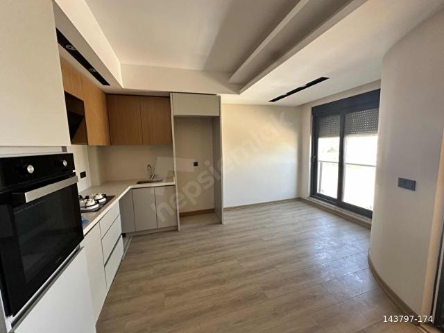 FEVZİ ÇAKMAKTA YERDEN ISITMALI BALKONLU 1+1 DAİRE