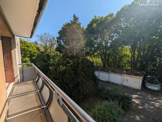 FEYZIN Appartement T4 2 chambres balcon