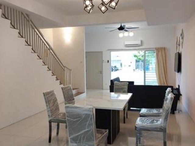 FFurnish 2 Storey Casa Green Cybersouth 1545sf 3R3B 3CP Dengkil