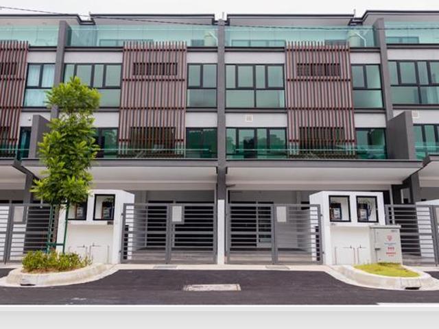 FH 100LOAN n NBUMI 35STOREY VILLA DOMUS TMN INDAH GEMILANG GOMBAK