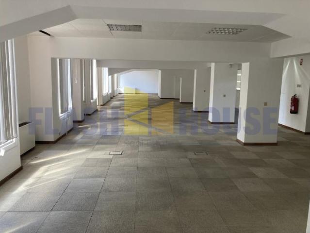 FHCC4003 Andar de Escritórios/Atelier 771m² no Edifício Tridente, Avenidas Novas, Lisboa Potencial para Conversão em Habitação