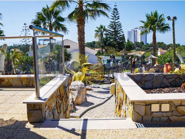 FHCC4002 Imóvel + Negócio Único no Algarve, campo de mini golf