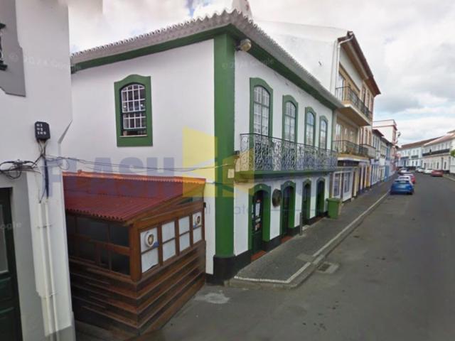 FHPC4009 Espaço Comercial R/C c/ Garagem/Armazém, São Pedro, Angra do Heroísmo