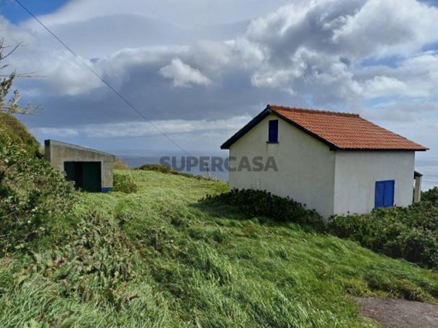 FHPL5060 Terreno Misto com Construção e Vista Mar, Ideal para Empreendimento Turístico