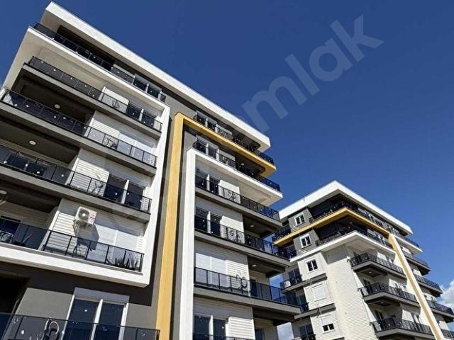 FİNİKE KUM MAHALLESİNDE AYRI MUTFAK 2+1 SIFIR KİRALIK DAİRE