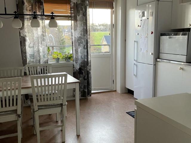 Fin 2: a på Klövervägen i Sund 60 m² 8 194 kr