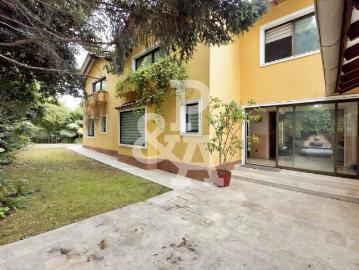 FINA CASA PROVENZAL / LAS CONDES