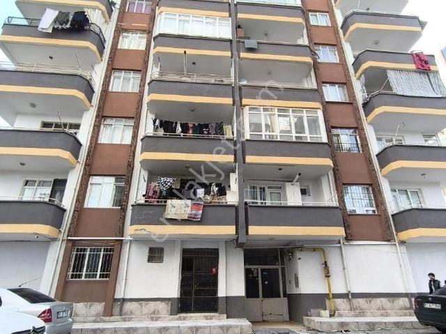 Final Emlaktan Osmaniye,merkez De Satılık 2+1 Daire