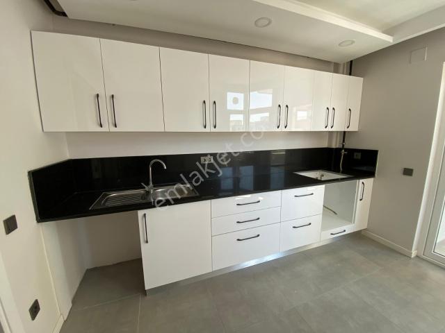 Finalden Buhara Civarı Lüks Yapılı 3+1 Doğalgazlı Cazip Daire