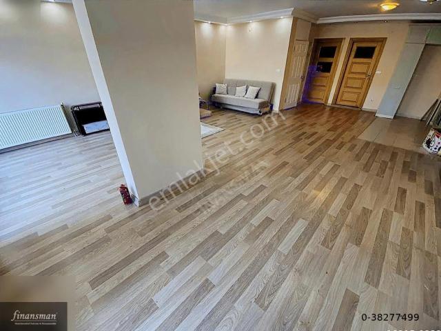 Finansmandan. geniş Bahçe. müstakil Giriş. havuz. otopark