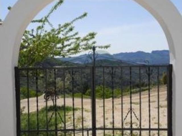Finca 500 Ha Valle del Genal, Corcho en Produccion