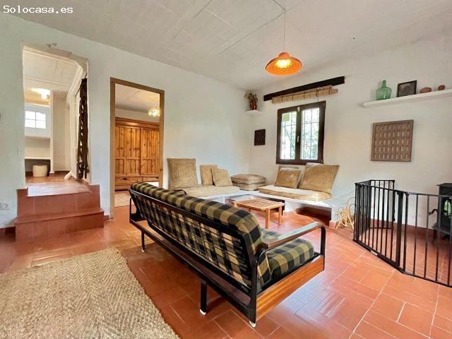 FINCA AUTOSUFICIENTE CON CASA REFORMADA Y LEGALIZADA, 7.000 M2 Y ENERGÍA SOLAR – GODALL