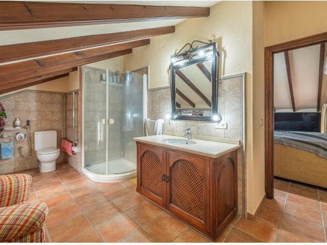 FINCA CON CASA EN VENTA OJEN