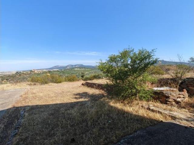 Finca con mirador privado sobre el mayor tesoro azul de Extremadura