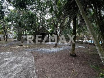 FINCA CON TERRENO EN VENTA EN MEDELLIN DE BRAVO VERACRUZ