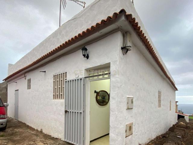 FINCA CON VIVIENDA