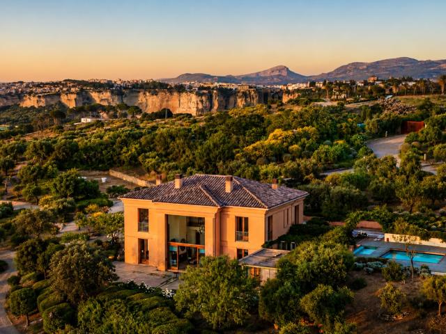 Finca de Campo Excepcional en Ronda con Vistas Panorámicas a. 530m² Ronda