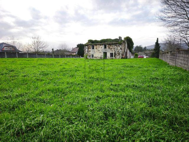 Finca edificable, O Feal, Narón