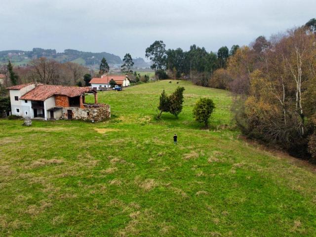 FINCA EDIFICABLE A 3 KM DE RIBADESELLA