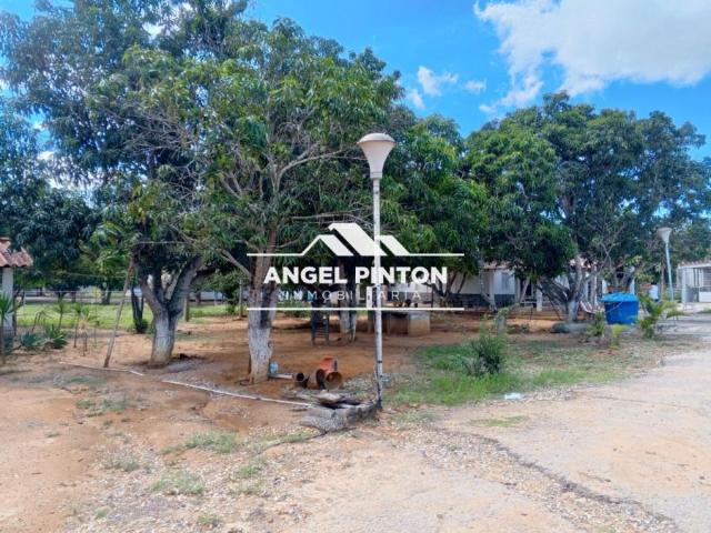 Finca en Venta en Barquisimeto Lara 1000 m2. 11 hab