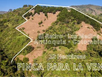 Finca en Venta en El Retiro, Antioquia por $1400000