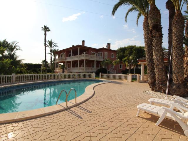 Finca en venta en Elche Alicante