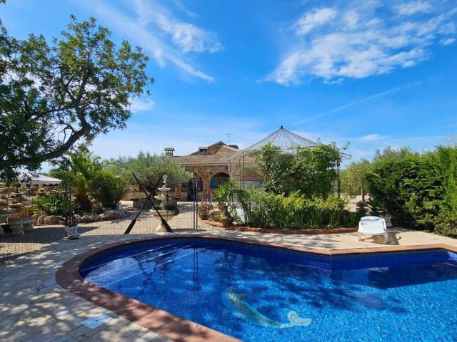Finca en venta en L'Ametlla de Mar Tarragona
