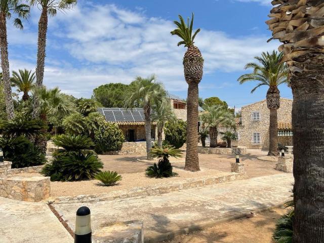 Finca en venta en L'Ampolla Tarragona