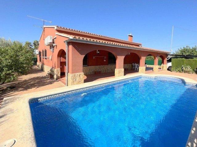 Finca en venta en Pedreguer Alicante