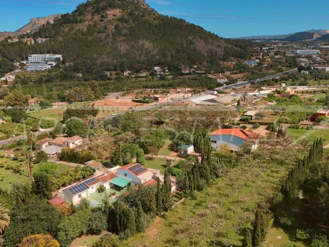 Finca en venta en Pedreguer Alicante