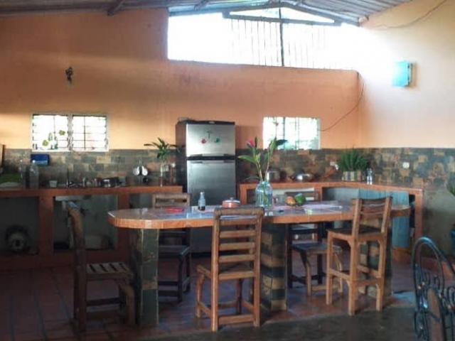 FINCA ENTRE BARRANCAS Y TEMBLADOR VIA AL SUR VE02 1730VS MYAFAR