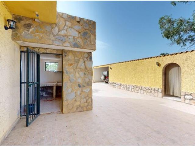 FINCA EXCLUSIVA de casi 8.000 m2 y 540 m2 construidos en Valle Sol Gea y Truyols