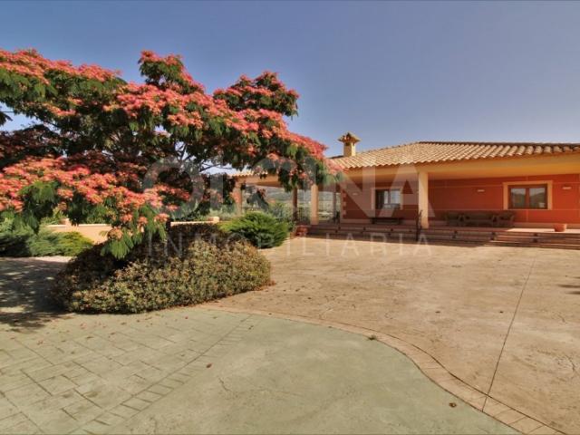 Finca exclusiva en La Devesa con todo lujo de detalles