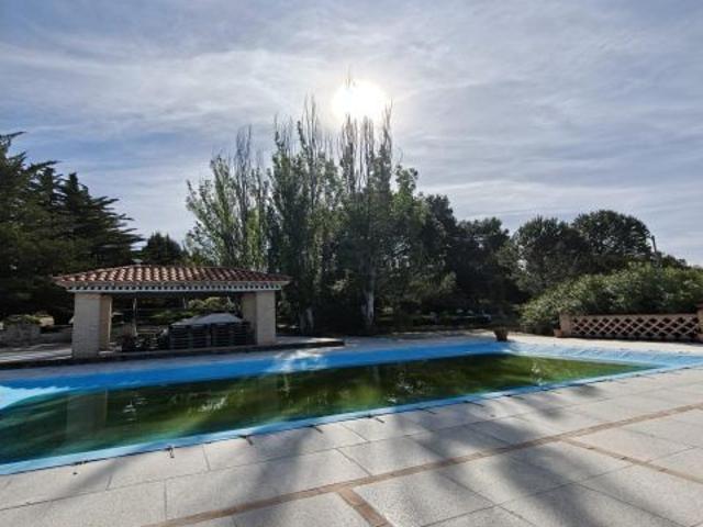 ? FINCA EXCLUSIVA, ESPECTACULAR INVERSIÓN A 6 MINUTOS DE TOLEDO