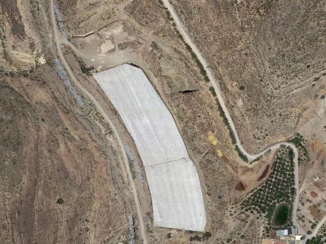 FINCA INVERNADA. SUELO PARA CANTERA