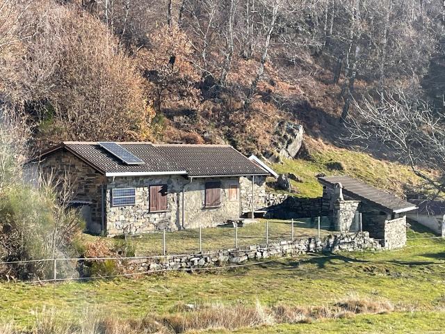 FINCA MITTEN IM GRÜNEN, RUHE UND ENTSPANNUNG MITTEN IM GRÜNEN, RUHE RELAX